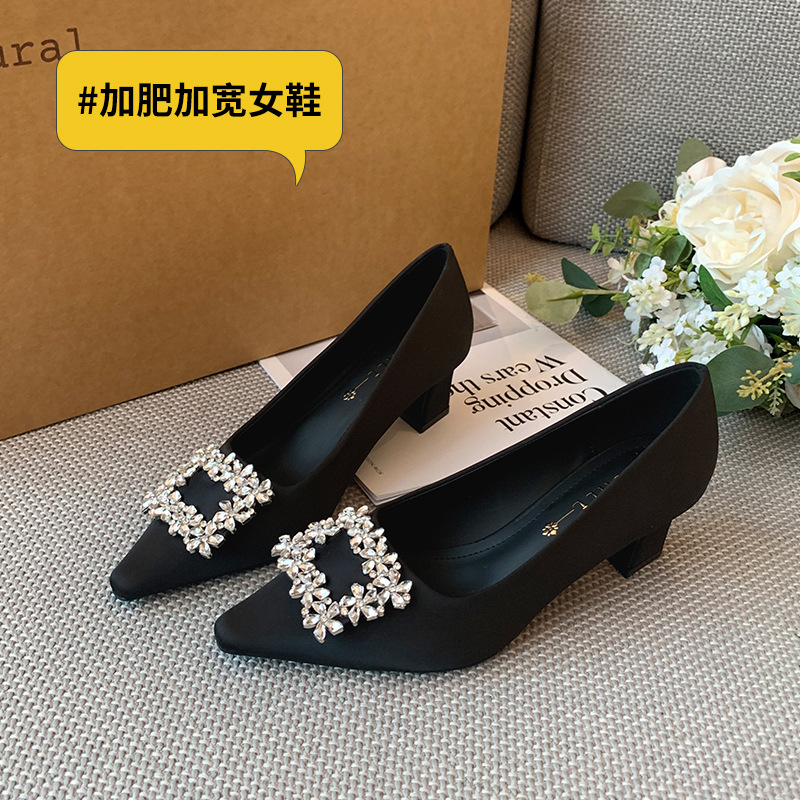 Zwarte satijnen pumps met spit - Women Formal Wear Heels recensie en prijs