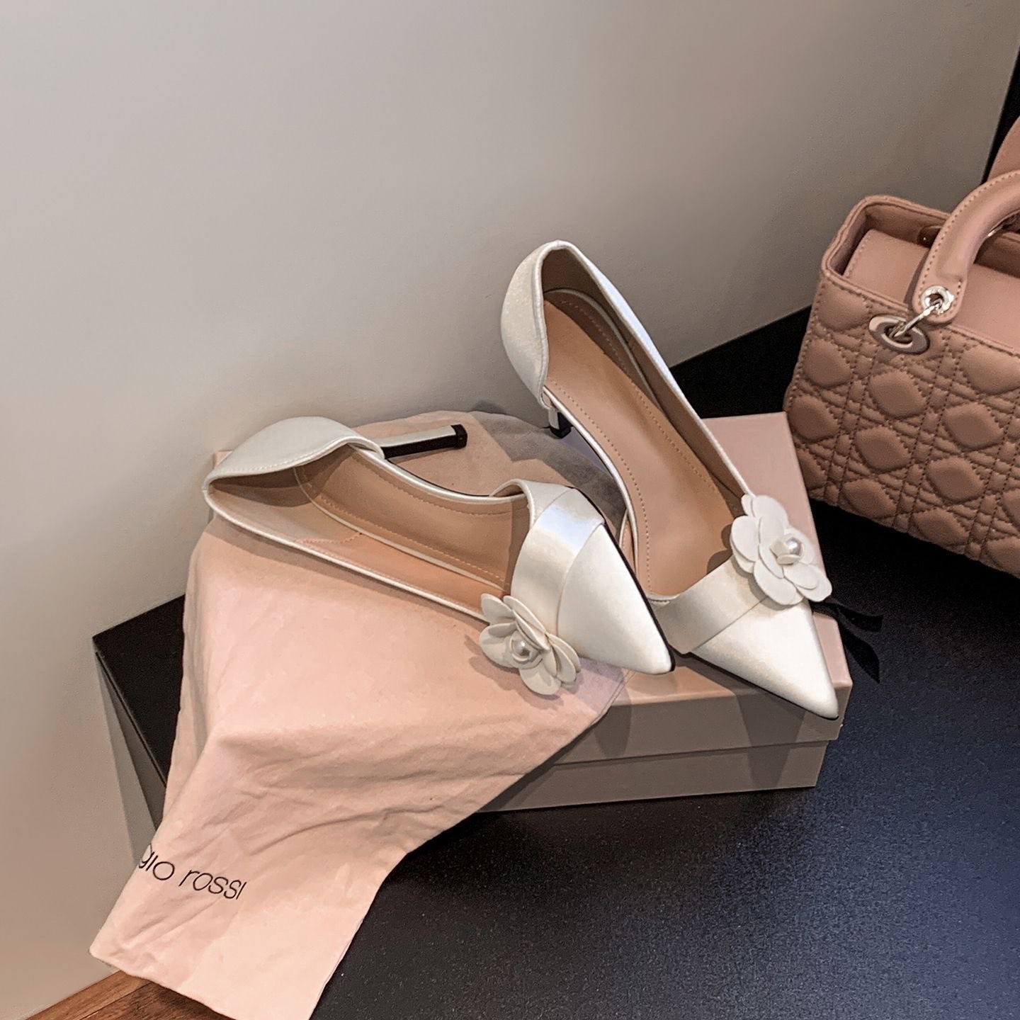 Satijnen spitse stiletto pumps - Women Formal Wear Heels recensie en prijs