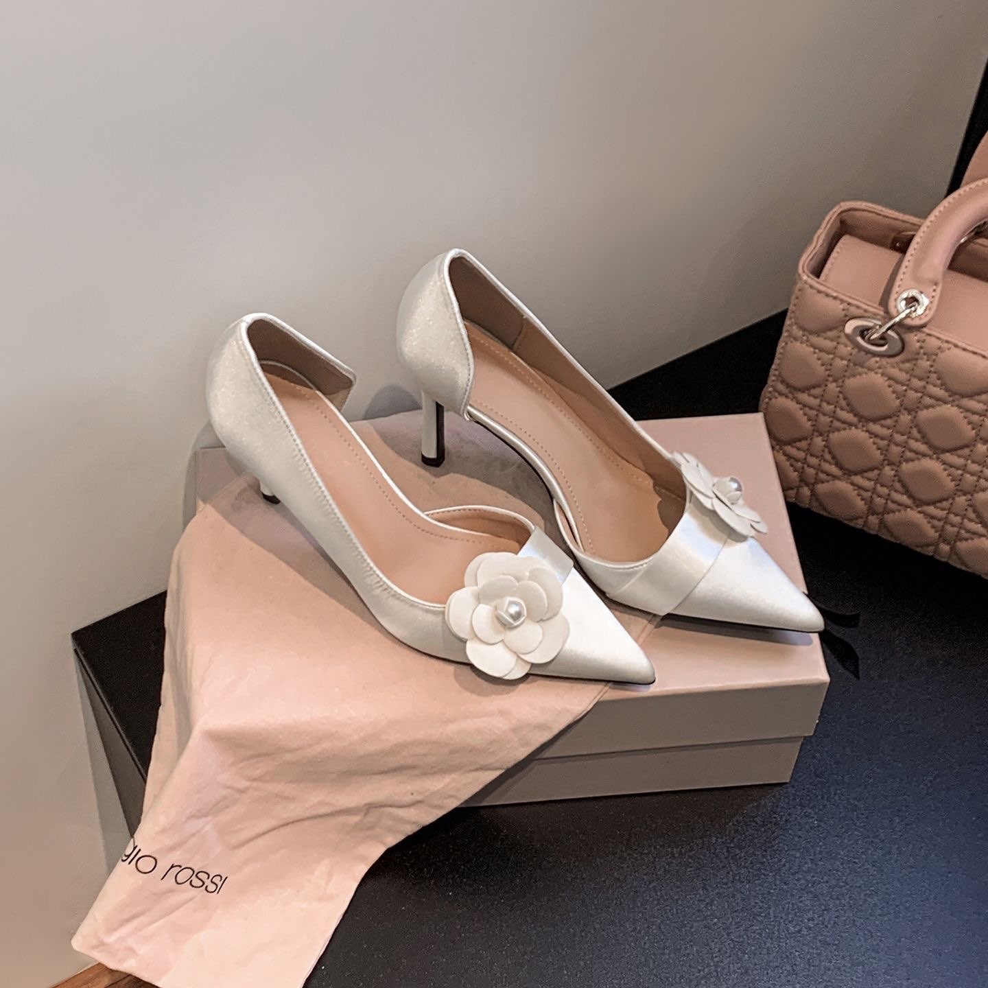 Satijnen spitse stiletto pumps - Women Formal Wear Heels recensie en prijs