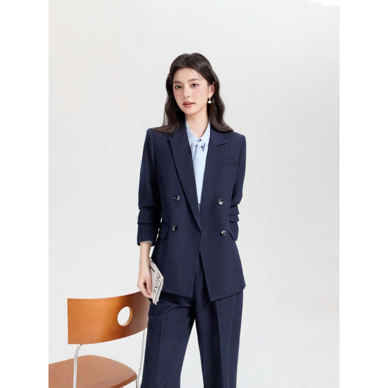 Donkerblauw dames kostuum met  - Women Formal Wear Interview recensie en prijs
